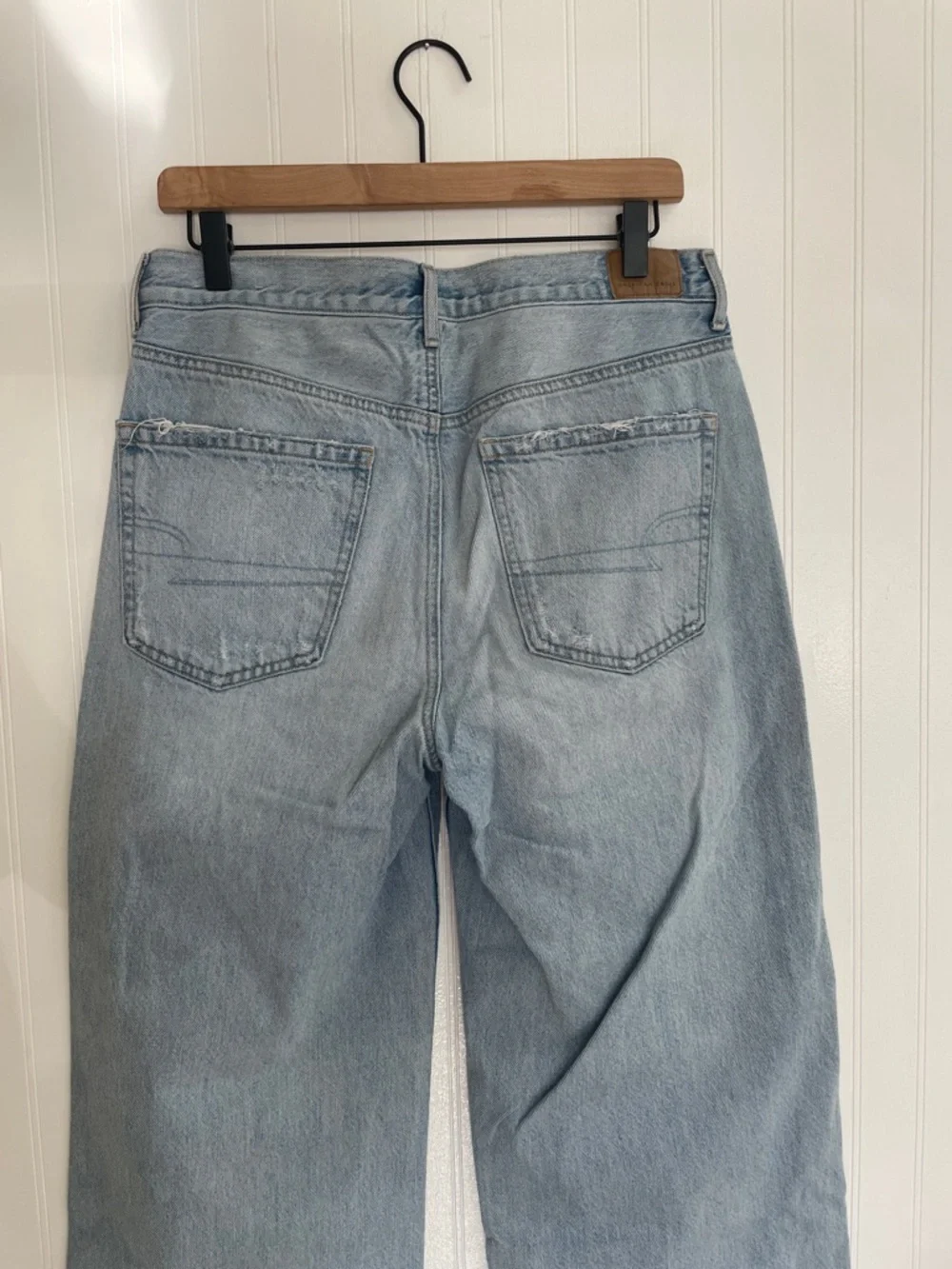 AMERICAN EAGLE Skater Jean 100% Cotton High Rise Wide Leg Distressed Size 8